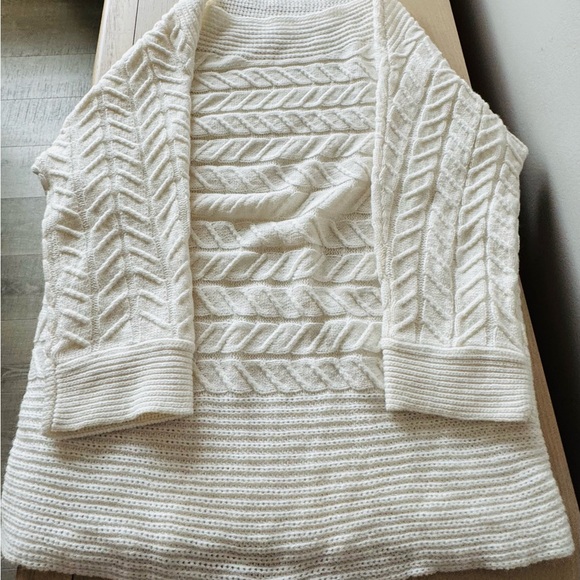 New York & Company Creamy White Boat Neck Sweater / Size Large - Picture 3 of 13